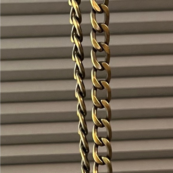 Louis Vuitton Lock with key and unbranded chain - Picture 2 of 4